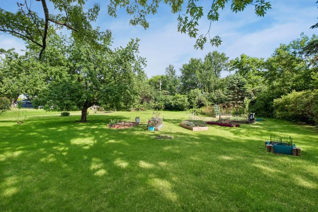 880 Whitney Drive, Apple Valley, MN 55124