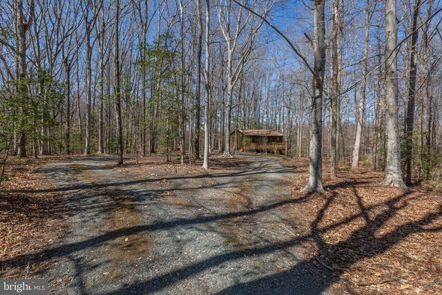 264 HOLLY CORNER RD, Fredericksburg, VA 22406