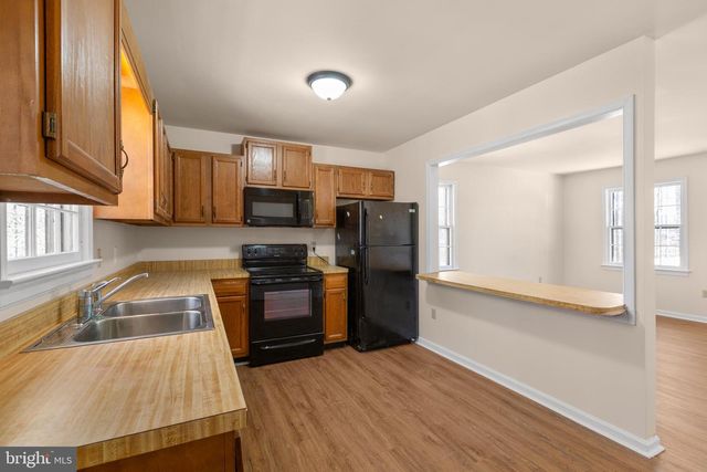 264 HOLLY CORNER RD, Fredericksburg, VA 22406