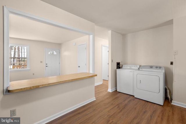 264 HOLLY CORNER RD, Fredericksburg, VA 22406