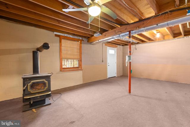 264 HOLLY CORNER RD, Fredericksburg, VA 22406