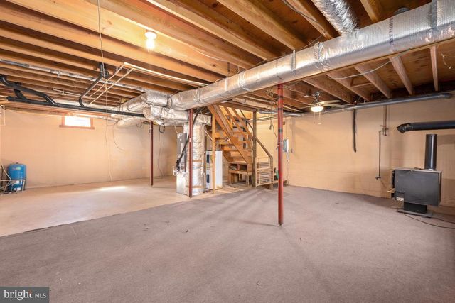 264 HOLLY CORNER RD, Fredericksburg, VA 22406