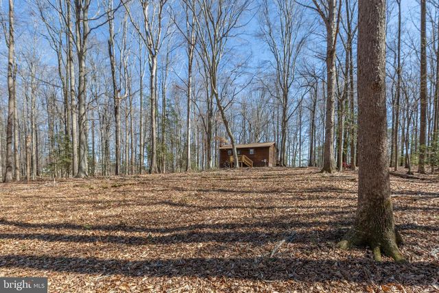 264 HOLLY CORNER RD, Fredericksburg, VA 22406