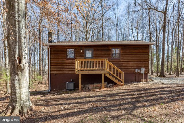 264 HOLLY CORNER RD, Fredericksburg, VA 22406