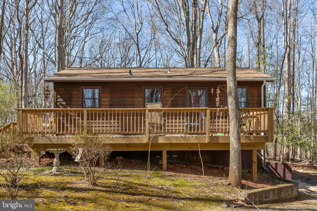 264 HOLLY CORNER RD, Fredericksburg, VA 22406