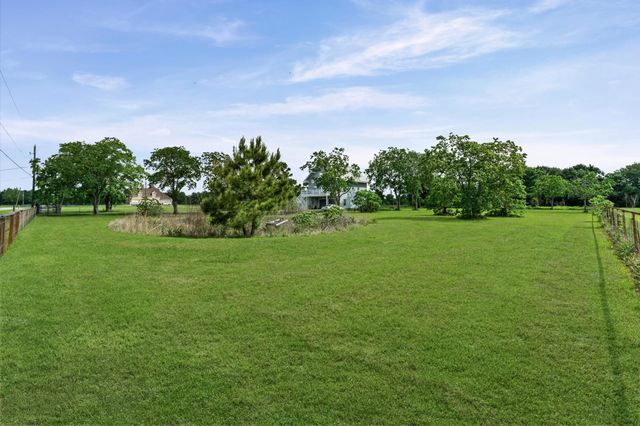 14002 Bryan Avenue, Alvin, TX 77511