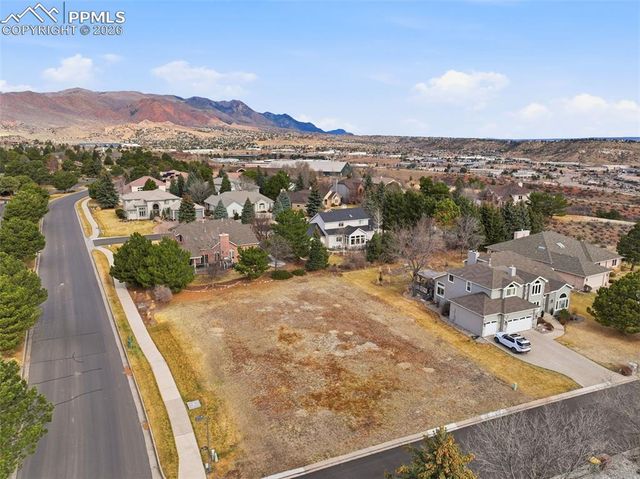 3810 Edgecliff Court, Colorado Springs, CO 80904