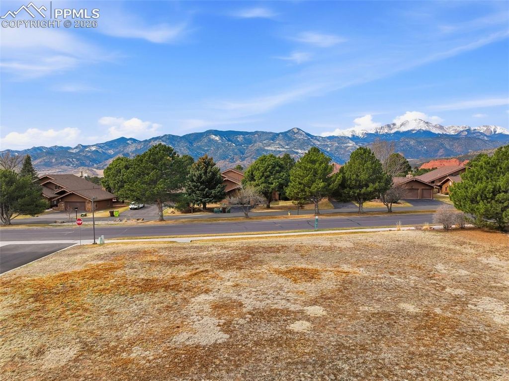 3810 Edgecliff Court, Colorado Springs, CO 80904 — photo 3