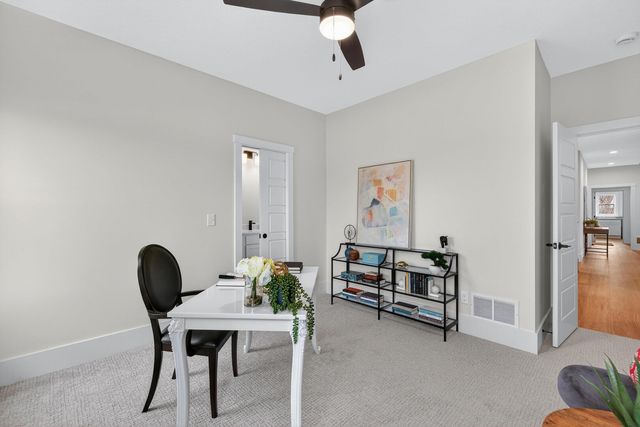 7091 SPRING CREEK Drive, Bettendorf, IA 52722