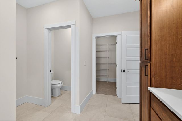 7091 SPRING CREEK Drive, Bettendorf, IA 52722