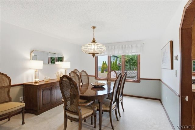 110 Londonderry Lane, Amherst, NY 14068