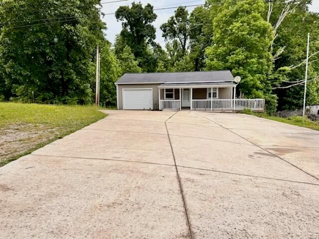 2831 Williamsburg Street, Whitley City, KY 42653