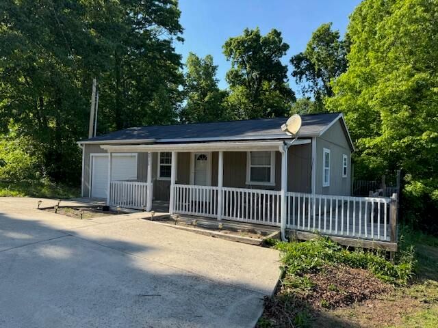 2831 Williamsburg Street, Whitley City, KY 42653