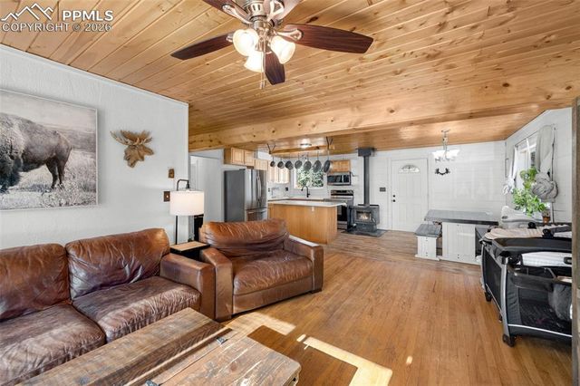1276 Pinewood Road, Florissant, CO 80816