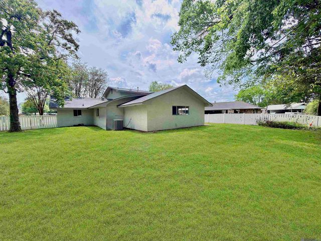 824 Princewood Ct, Baton Rouge, LA 70806