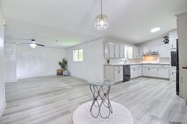 824 Princewood Ct, Baton Rouge, LA 70806