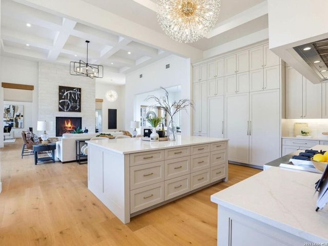 11221 Ensor, Boerne, TX 78006