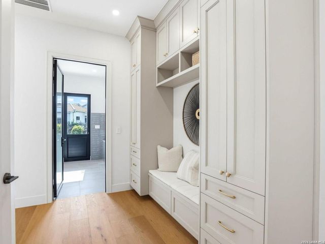 11221 Ensor, Boerne, TX 78006