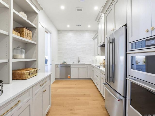 11221 Ensor, Boerne, TX 78006