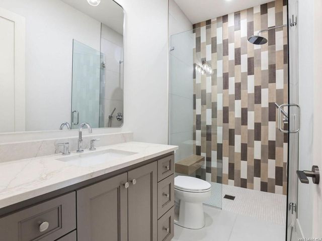 11221 Ensor, Boerne, TX 78006