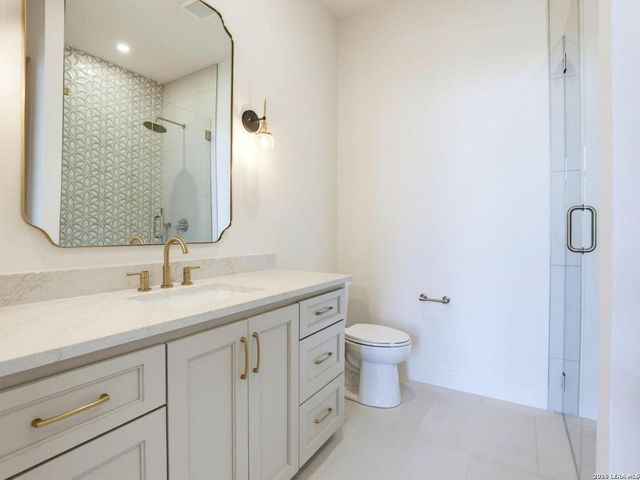 11221 Ensor, Boerne, TX 78006