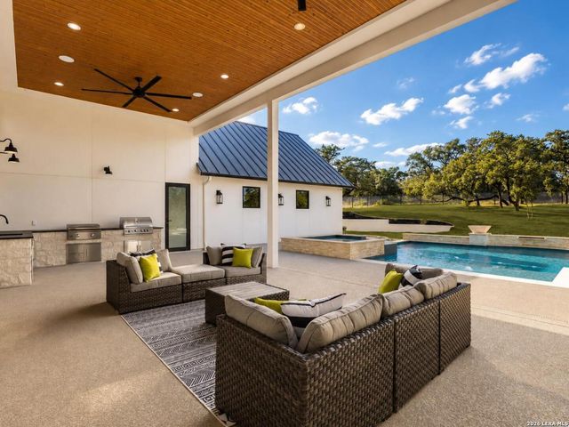 11221 Ensor, Boerne, TX 78006