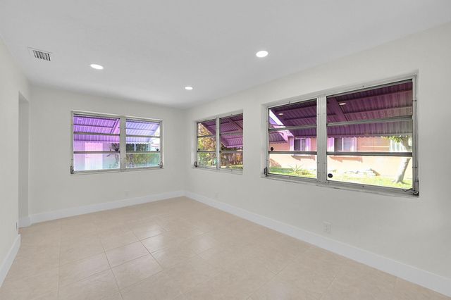 5309 NW 49th Avenue, Tamarac, FL 33319