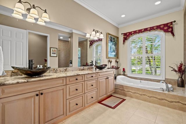 315 PETREL TRAIL, Bradenton, FL 34212