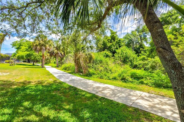 315 PETREL TRAIL, Bradenton, FL 34212