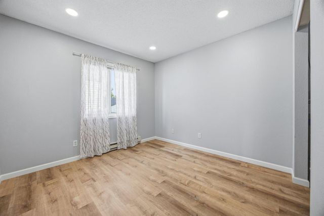1903 58 Avenue S, Fargo, ND 58104