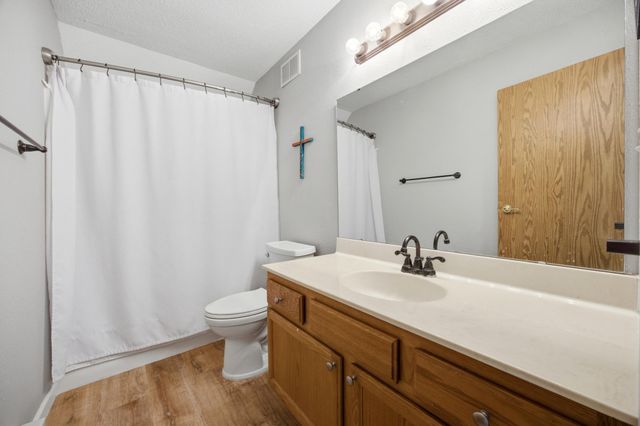 1903 58 Avenue S, Fargo, ND 58104