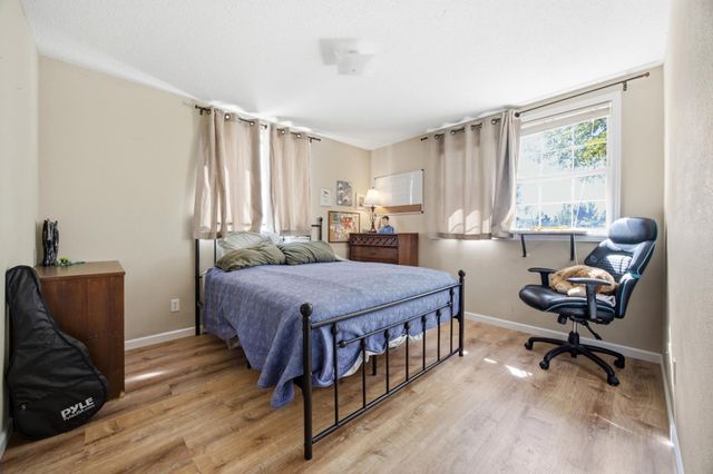1903 58 Avenue S, Fargo, ND 58104