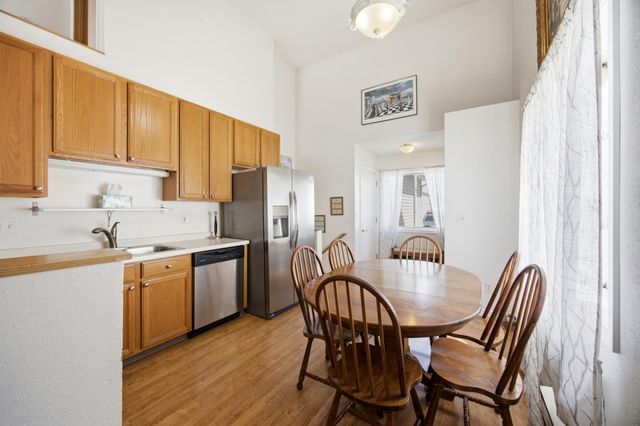 1903 58 Avenue S, Fargo, ND 58104