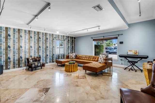 114 SW 57th Court, Miami, FL 33144