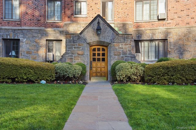 914 Wynnewood Road LL1, Pelham, NY 10803