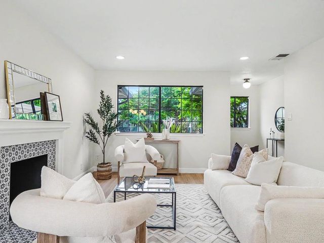 435 Cypress Avenue, Santa Clara, CA 95050