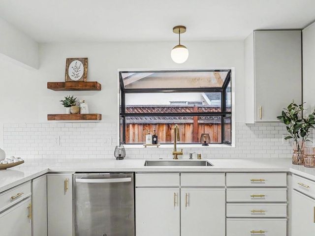 435 Cypress Avenue, Santa Clara, CA 95050