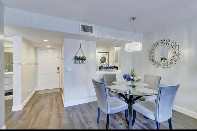 1350 SE 3rd Avenue 211, Dania Beach, FL 33004