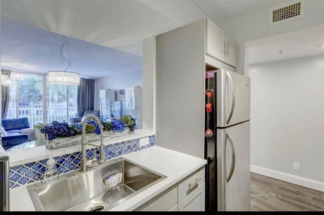 1350 SE 3rd Avenue 211, Dania Beach, FL 33004