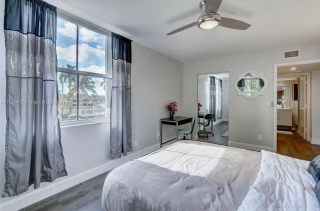 1350 SE 3rd Avenue 211, Dania Beach, FL 33004