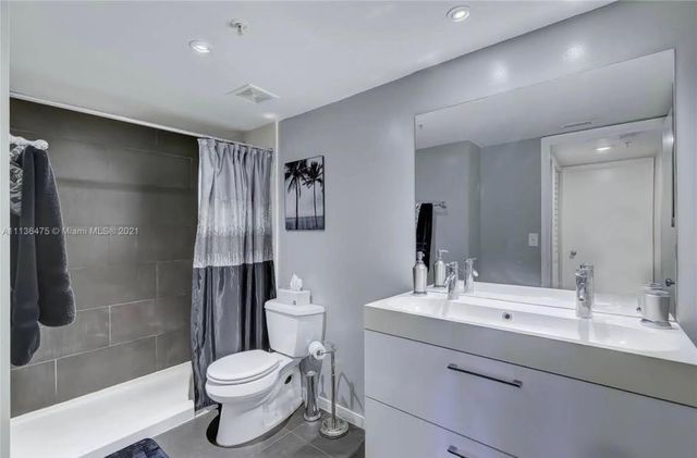 1350 SE 3rd Avenue 211, Dania Beach, FL 33004