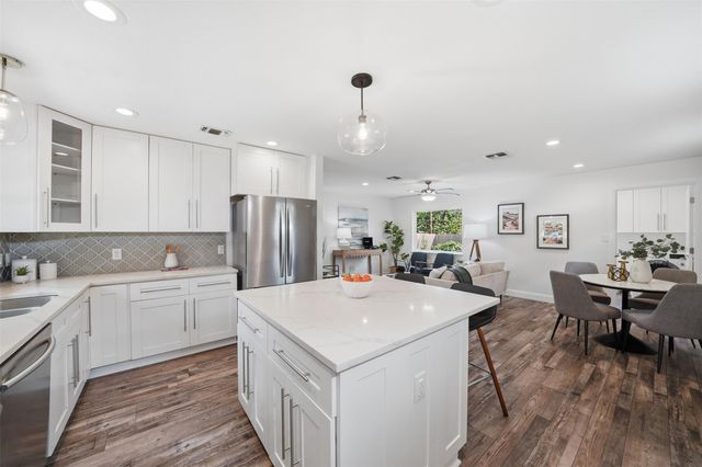 1317 Corona DR, Austin, TX 78723