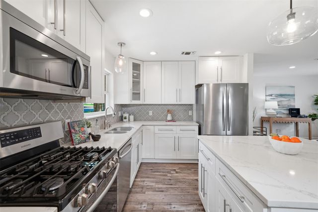 1317 Corona DR, Austin, TX 78723
