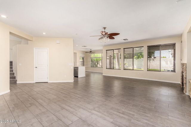 6804 W LONE CACTUS Drive, Glendale, AZ 85308