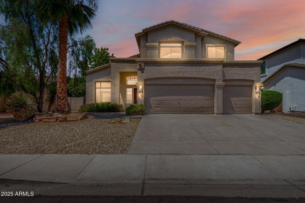 6804 W LONE CACTUS Drive, Glendale, AZ 85308