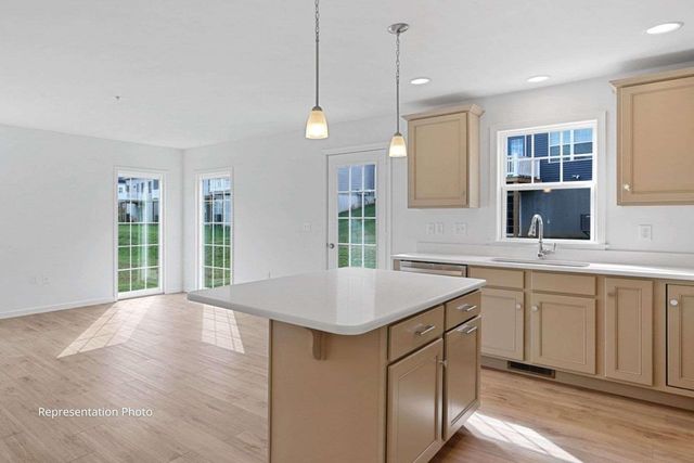 585 SWEET HONEY LN, Mechanicsburg, PA 17055