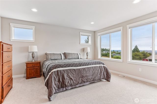 806 76th Drive SE, Lake Stevens, WA 98258