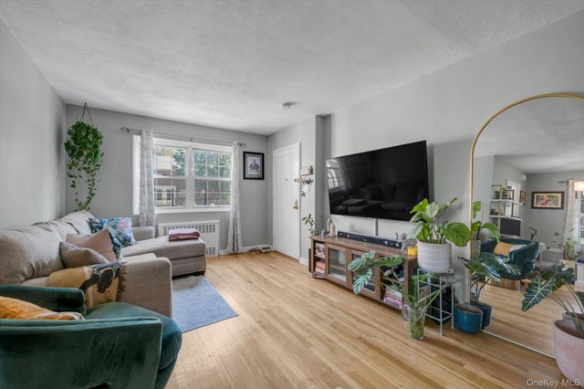 69-23 213 Street A, Bayside, NY 11364