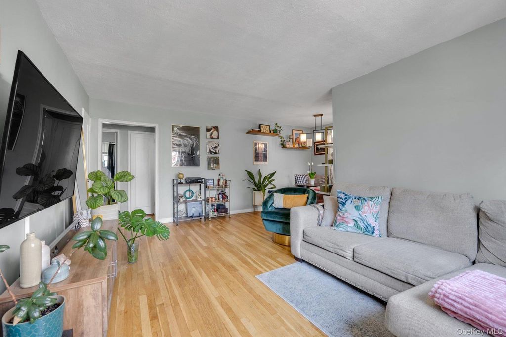 69-23 213 Street A, Bayside, NY 11364 — photo 4