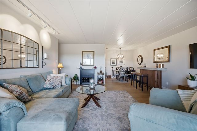 53 Highland Rd 401, Bethel Park, PA 15102